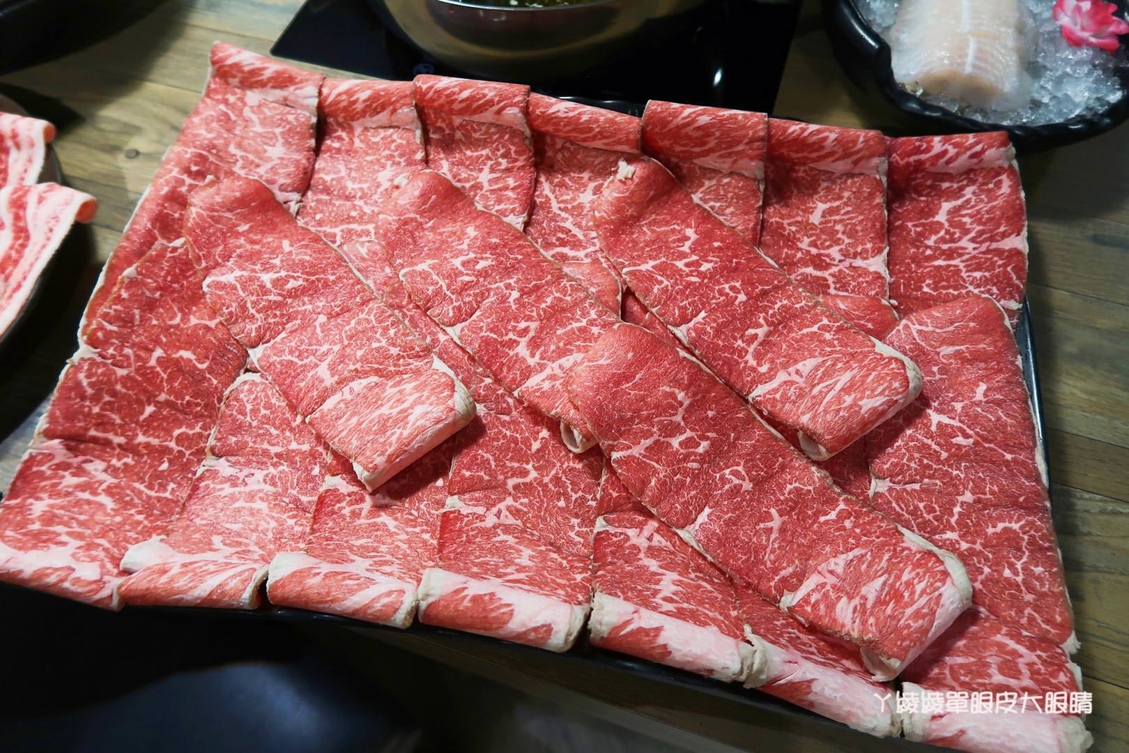 台北必吃火鍋推薦《饗樂shabu精緻鍋品》！嚇死人的大肉盤及新推出四川綠麻辣鍋