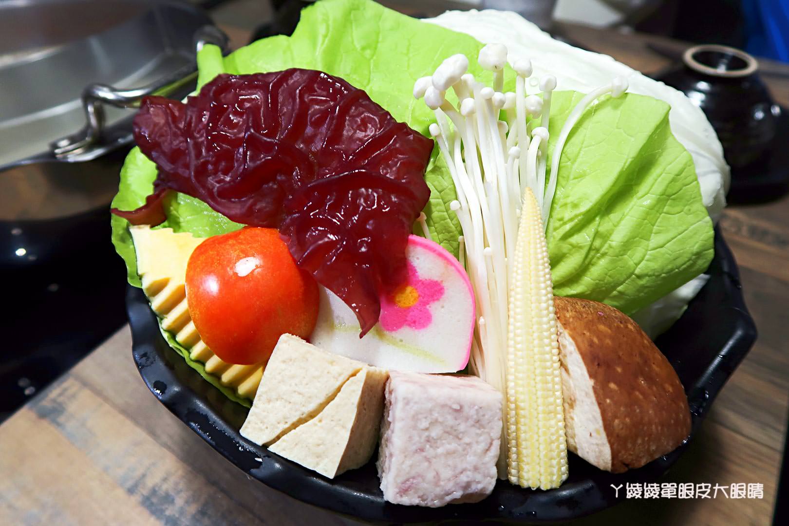 台北必吃火鍋推薦《饗樂shabu精緻鍋品》！嚇死人的大肉盤及新推出四川綠麻辣鍋