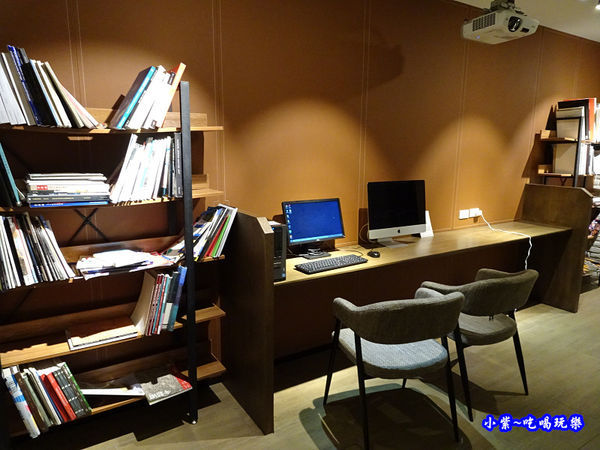 wo hotel影音娛樂區 (2).jpg