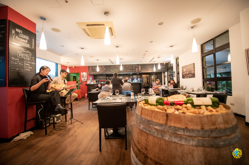 台北最具法國風味的餐酒館,等你一起來共享週四音樂晚宴