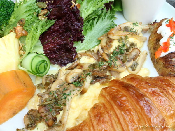 Heynuts Café 好堅果:台中美食│Heynuts Café 好堅果咖啡〃台中人氣早午餐,精誠商圈老宅咖啡館,裝潢超好拍,餐點也好好吃