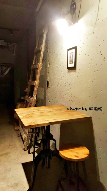 【台中 西區】Heynuts Café 好堅果咖啡□■□體驗團□■□環境舒適，餐點好吃，還是超級寵物友善店:))