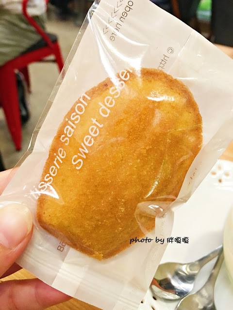 【台中 西區】Heynuts Café 好堅果咖啡□■□體驗團□■□環境舒適，餐點好吃，還是超級寵物友善店:))