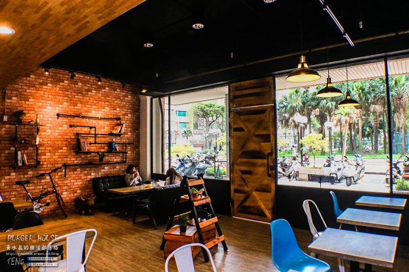 THE BurgeR HousE【桃園美食】|桃園八德美式漢堡餐廳;低調卻很有個性的漢堡店。