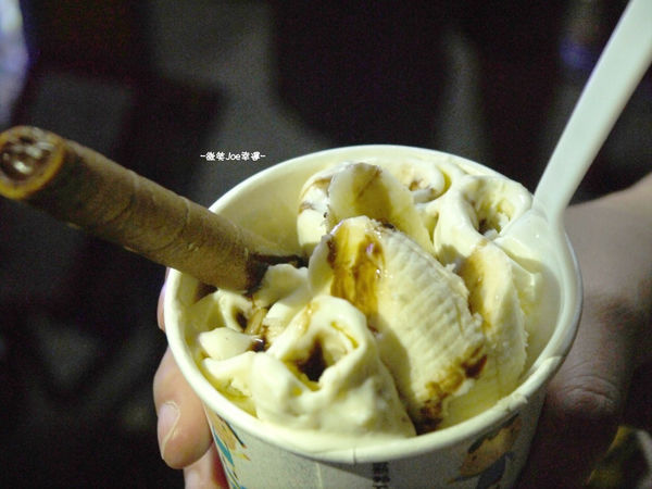 乌日观光夜市 谢将炒冰,新鲜水果入冰.