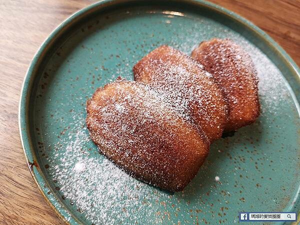 捷運中山咖啡館【咖啡瑪榭中山店】吸睛抺茶星球蛋糕桌邊秀/綠光森林般的咖啡館