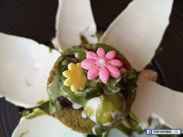 捷運中山咖啡館【咖啡瑪榭中山店】吸睛抺茶星球蛋糕桌邊秀/綠光森林般的咖啡館