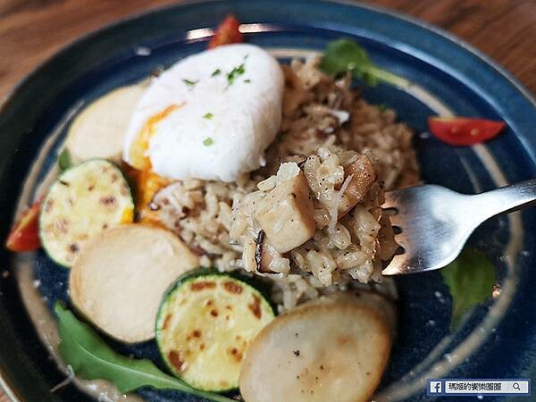 捷運中山咖啡館【咖啡瑪榭中山店】吸睛抺茶星球蛋糕桌邊秀/綠光森林般的咖啡館