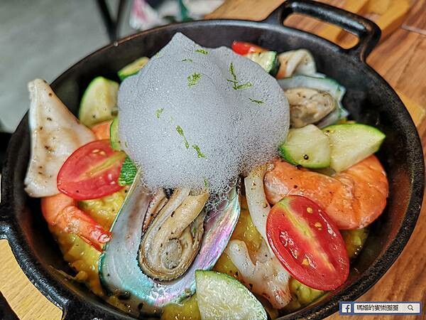 捷運中山咖啡館【咖啡瑪榭中山店】吸睛抺茶星球蛋糕桌邊秀/綠光森林般的咖啡館