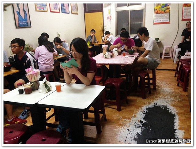 『桃園市中壢區』阿金滷味港式滷味★中壢車站商圈深受學生族群喜愛的平價滷味攤/近中壢火車站美食小吃