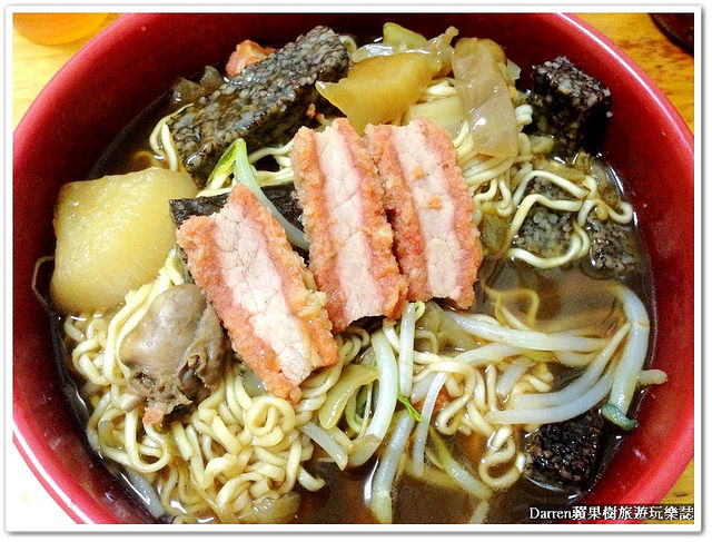 『桃園市中壢區』阿金滷味港式滷味★中壢車站商圈深受學生族群喜愛的平價滷味攤/近中壢火車站美食小吃