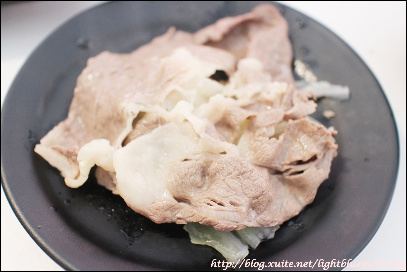 [ 大安站美食 ] 夠夠肉火鍋～牛排等級的高品質肉品搭香炒石頭火鍋，比臉大的和牛好肉吃個夠