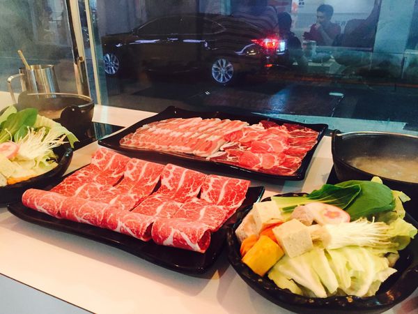 捷運大安站 ✿ 夠夠肉 ✿ 讓人一次滿足肉慾與咖啡廳癮 ! Nice To Meat You ~ 認證! ! 夯的有理 ! !