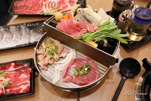 半個鍋-個人火烤兩吃鍋物(永華店):【台南美食】半個鍋-個人火烤兩吃鍋物:享受吃飯的樂趣,邊吃火鍋還可以邊燒烤