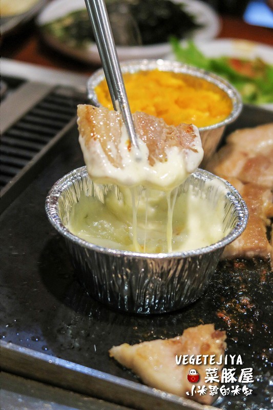 【捷運南京復興站】VEGETEJIYA菜豚屋(八德店)~中秋烤肉吃生菜包肉，健康又美味~