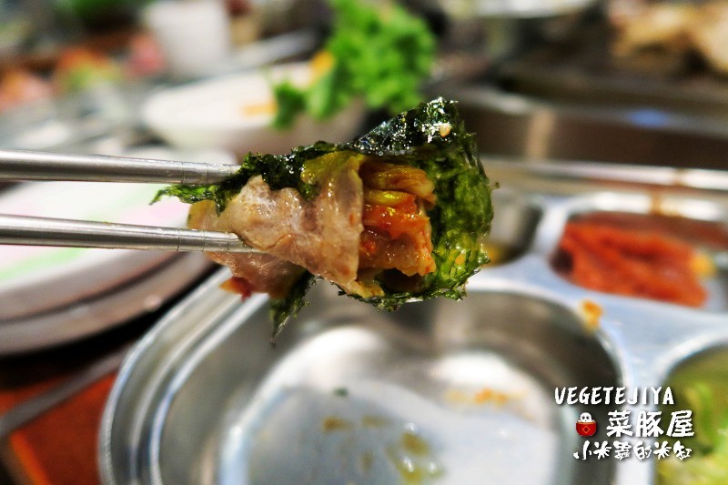 【捷運南京復興站】VEGETEJIYA菜豚屋(八德店)~中秋烤肉吃生菜包肉，健康又美味~