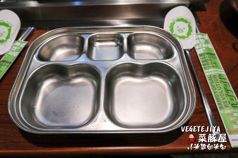 【捷運南京復興站】VEGETEJIYA菜豚屋(八德店)~中秋烤肉吃生菜包肉，健康又美味~