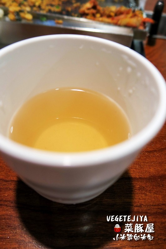 【捷運南京復興站】VEGETEJIYA菜豚屋(八德店)~中秋烤肉吃生菜包肉，健康又美味~