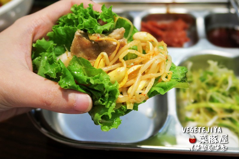 【捷運南京復興站】VEGETEJIYA菜豚屋(八德店)~中秋烤肉吃生菜包肉，健康又美味~