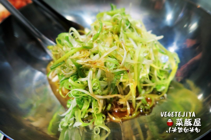 【捷運南京復興站】VEGETEJIYA菜豚屋(八德店)~中秋烤肉吃生菜包肉，健康又美味~