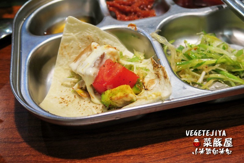 【捷運南京復興站】VEGETEJIYA菜豚屋(八德店)~中秋烤肉吃生菜包肉，健康又美味~