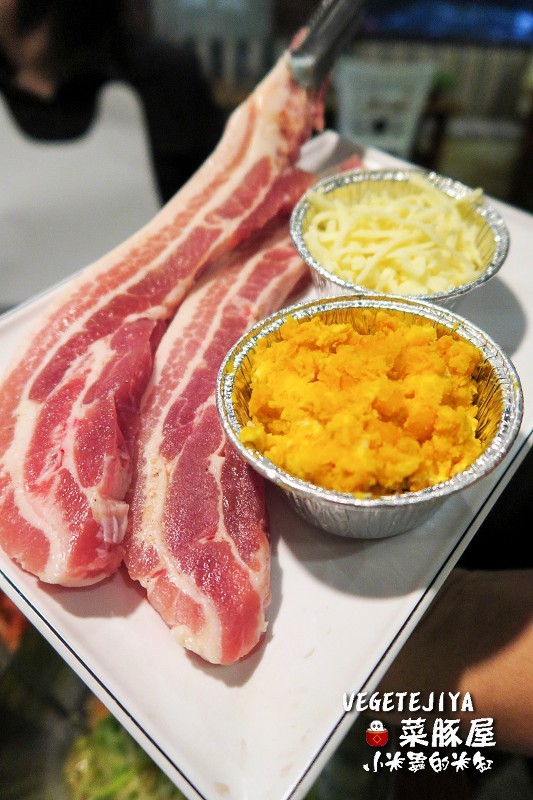 【捷運南京復興站】VEGETEJIYA菜豚屋(八德店)~中秋烤肉吃生菜包肉，健康又美味~