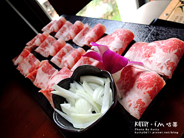 2017-7-23岩漿火鍋 (9).jpg