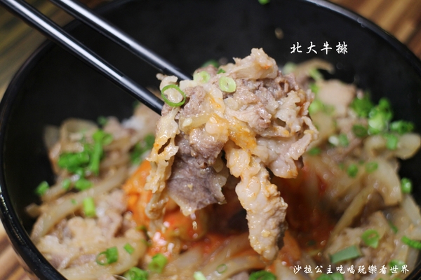 北大牛排:士林夜市平價牛排『北大牛排』海陸雙併好豐盛/義大利麵/捷運劍潭站學生的最愛