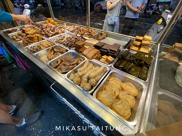 來點感性滷味2022菜單 台東美食 2022美食推薦 台東市消夜推薦 台東宵夜 內用宵夜餐廳