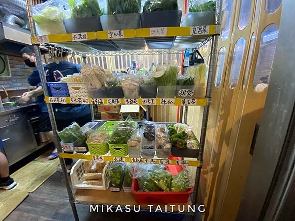 來點感性滷味2022菜單 台東美食 2022美食推薦 台東市消夜推薦 台東宵夜 內用宵夜餐廳