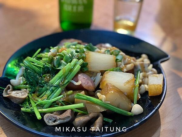 來點感性滷味2022菜單 台東美食 2022美食推薦 台東市消夜推薦 台東宵夜 內用宵夜餐廳