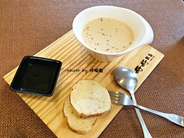 【台中 沙鹿】好好小館 ⤱ 好好聚落●最近竄紅的貨櫃屋拍照聖地，有得吃、有得拍、有得逛，安排半日遊非常合適，休假不想跑太遠的最佳選擇~