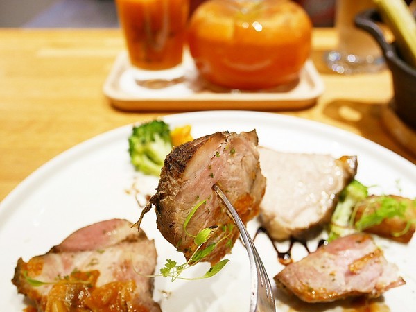 Five & Fantast 賽特廚房:Five & Fantast 賽特廚房-台北大安站複合式餐廳 位師大附中對面 餐點選擇性高且品質好 鹹食甜點都讓人喜歡