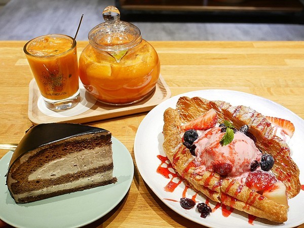 Five & Fantast 賽特廚房:Five & Fantast 賽特廚房-台北大安站複合式餐廳 位師大附中對面 餐點選擇性高且品質好 鹹食甜點都讓人喜歡