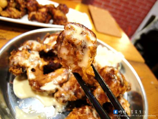 朴大哥的韓式炸雞PUDAGE(一中直營店):〖台中│美食〗朴大哥的韓式炸雞 ❤ 號外號外!!現在一中商圈也吃的到超人氣美食朴大哥的韓式炸雞囉!!還有新品柚香炸雞,糖糖一吃就愛上!!激推!!