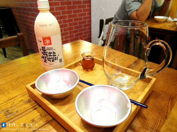 朴大哥的韓式炸雞PUDAGE(一中直營店):〖台中│美食〗朴大哥的韓式炸雞 ❤ 號外號外!!現在一中商圈也吃的到超人氣美食朴大哥的韓式炸雞囉!!還有新品柚香炸雞,糖糖一吃就愛上!!激推!!