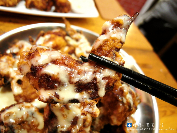 朴大哥的韓式炸雞PUDAGE(一中直營店):〖台中│美食〗朴大哥的韓式炸雞 ❤ 號外號外!!現在一中商圈也吃的到超人氣美食朴大哥的韓式炸雞囉!!還有新品柚香炸雞,糖糖一吃就愛上!!激推!!