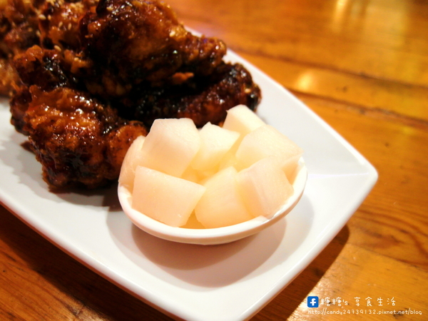 朴大哥的韓式炸雞PUDAGE(一中直營店):〖台中│美食〗朴大哥的韓式炸雞 ❤ 號外號外!!現在一中商圈也吃的到超人氣美食朴大哥的韓式炸雞囉!!還有新品柚香炸雞,糖糖一吃就愛上!!激推!!