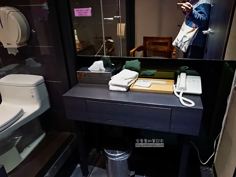 山樂溫泉  新北投捷運站對面的湯屋溫泉旅館