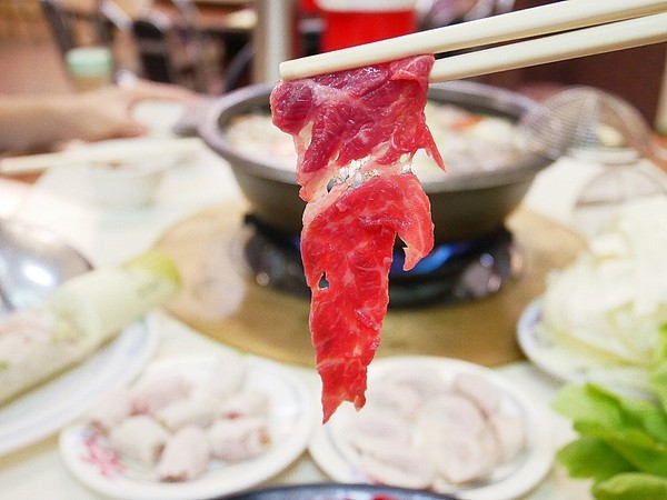 天才現宰牛肉爐(原:天才現宰牛肉鍋):天才現宰牛肉爐-台南永康牛肉火鍋 主打每日現宰溫體牛和爆漿牛肉丸 牛肉控一次吃得過癮