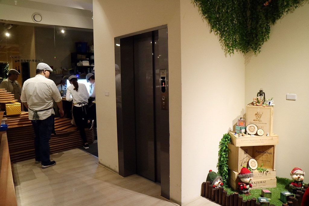 20180110_180110_0012