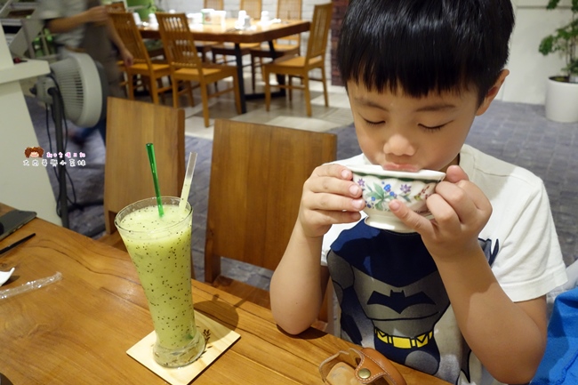 YATS葉子餐廳 新竹餐廳推薦 costco 蔬果汁 (2).JPG