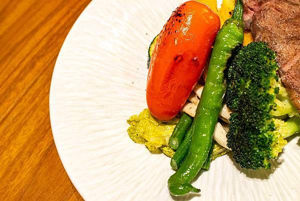 【新竹餐廳】YATS葉子-適合朋友聚會、家族團聚,環境舒適的北歐風餐廳!