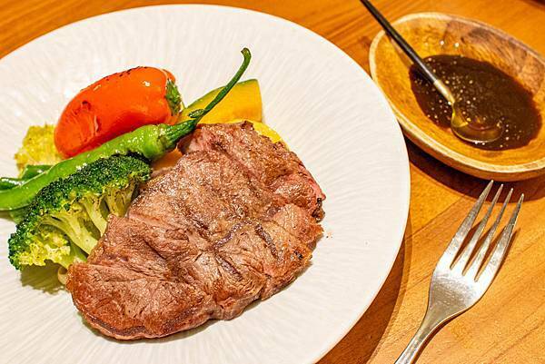 【新竹餐廳】YATS葉子-適合朋友聚會、家族團聚,環境舒適的北歐風餐廳!