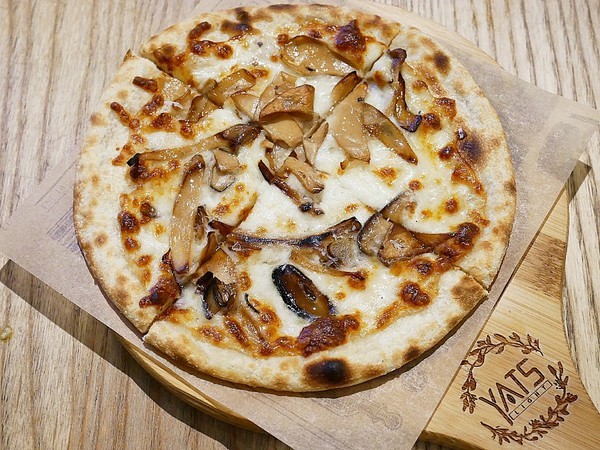 YATS葉子 Stay to eat：YATS葉子 Stay to eat-新竹東區義式餐廳  環境舒適、餐點精緻  雙人分享餐很值得嚐試  約會聚餐都適合