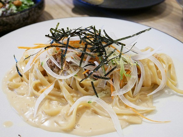 YATS葉子 Stay to eat：YATS葉子 Stay to eat-新竹東區義式餐廳  環境舒適、餐點精緻  雙人分享餐很值得嚐試  約會聚餐都適合