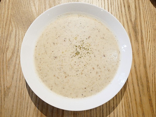 YATS葉子 Stay to eat：YATS葉子 Stay to eat-新竹東區義式餐廳  環境舒適、餐點精緻  雙人分享餐很值得嚐試  約會聚餐都適合