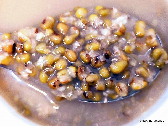 「榮記嘉義傳統豆花」(Red & Green bean soup booth), Taipei, Taiwan, SJKen, Feb 7, 2022.