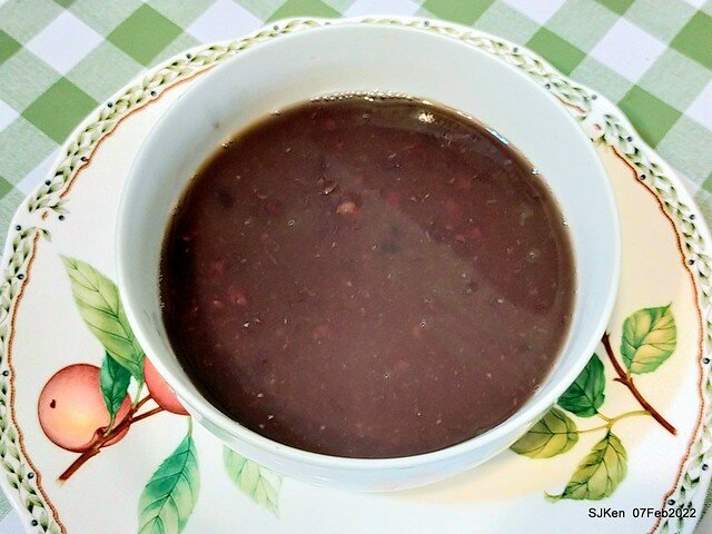 「榮記嘉義傳統豆花」(Red & Green bean soup booth), Taipei, Taiwan, SJKen, Feb 7, 2022.