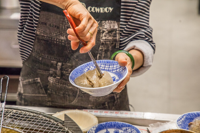 新北三重萬粒肉圓！免衝彰化也能嚐到極品彰化肉圓，皮Ｑ肉大塊香菜隨你加